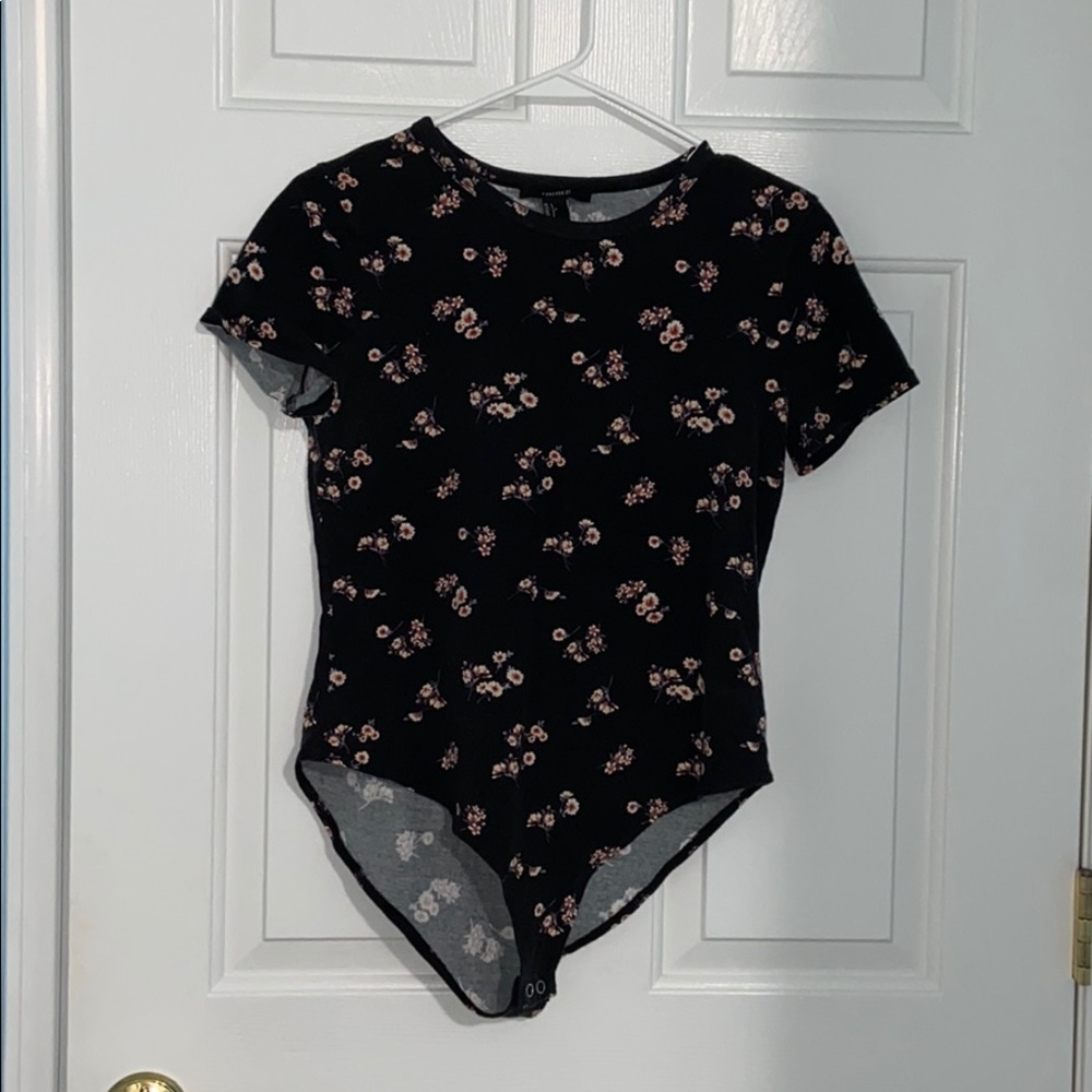 Black floral bodysuit!